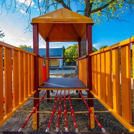 Hotell Zsory Liget Camping & Resort Mezőkövesd